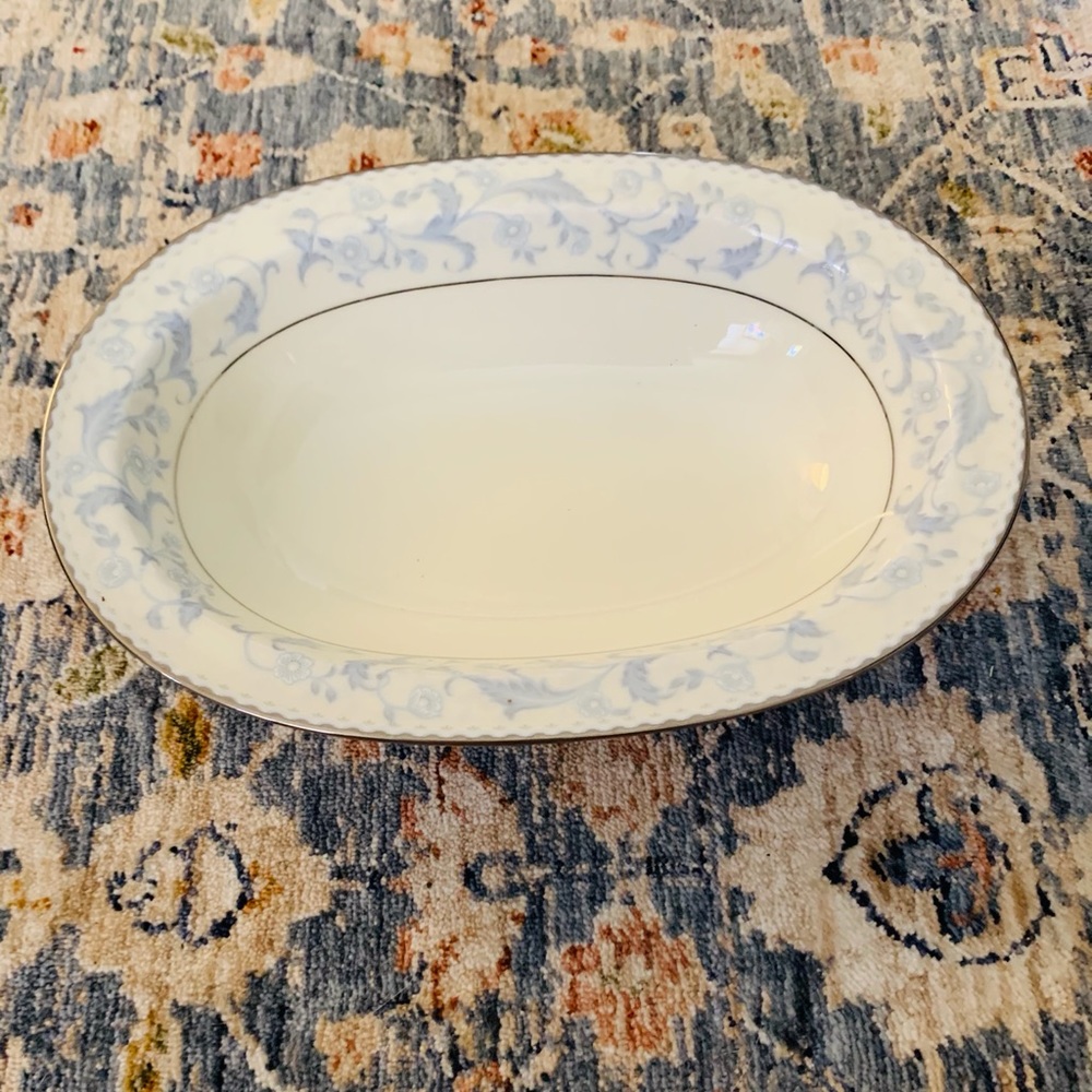 10in Noritake Montabello Serving Bowl